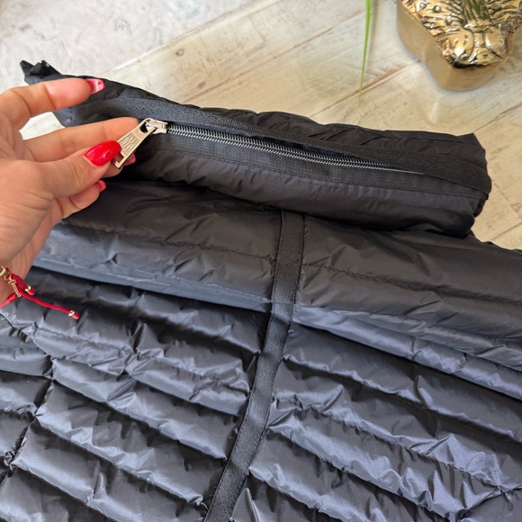 Moncler Black Puffer Jacket - Picture 12 of 12